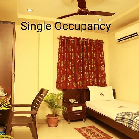 Hotel Sri Grands Rajahmundry Luaran gambar