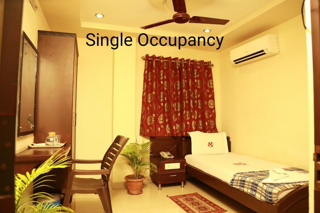 Hotel Sri Grands Rajahmundry Luaran gambar